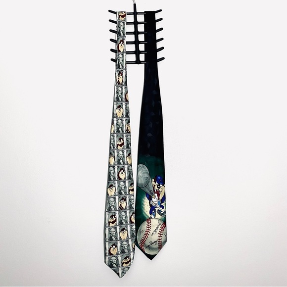 Playful Looney Tunes Tazmanian Devil Ties - Baseball & Dollar Bill - set of 2 - Picture 6 of 6